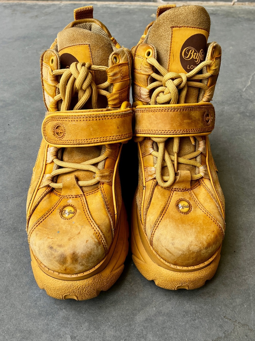 Buffalo London Platform Sneakers EU 38 US 7 Yellow Ocher Mustard Chunky Shoes